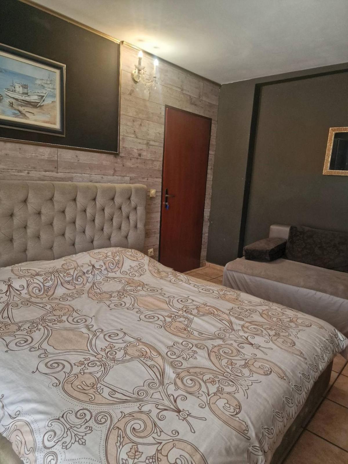 Guest House Maja 노비사드 외부 사진